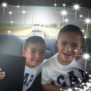 Meet your Posher, Elvia